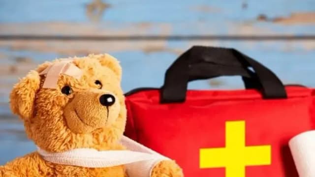 Jak często powinno odbywać się szkolenie z pierwszej pomocy dla nauczycieli? Jak często powinno odbywać się szkolenie z pierwszej pomocy dla nauczycieli?